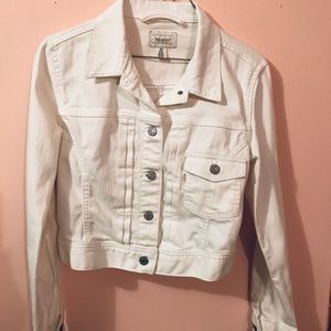White Levi’s Jean Jacket